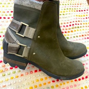 Sorel Lolla Ankle Booties